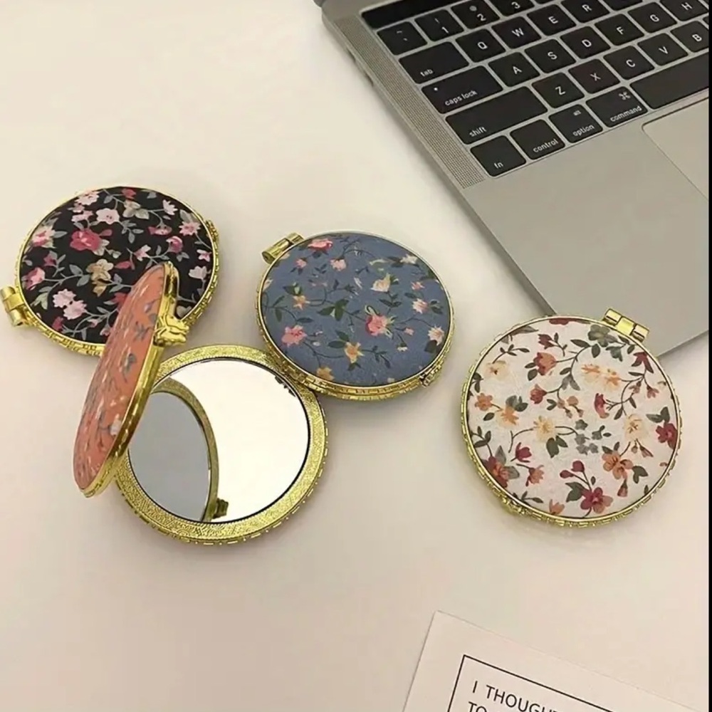 134. NEW| Blue Round Foldable Compact Hand Mirror Floral Vintage Retro Design - Picture 8 of 9